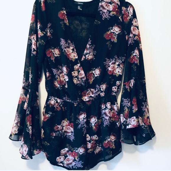 Romper long-sleeve floral medium - Picture 1 of 5